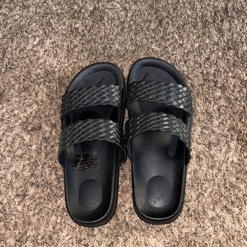Women’s Black Woven Slide Sandals Size 7/8